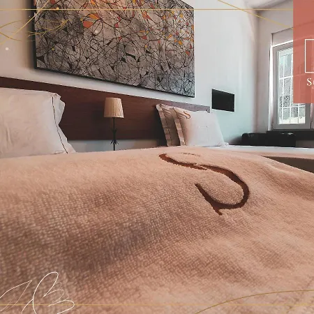 Daire Yellow Cascais